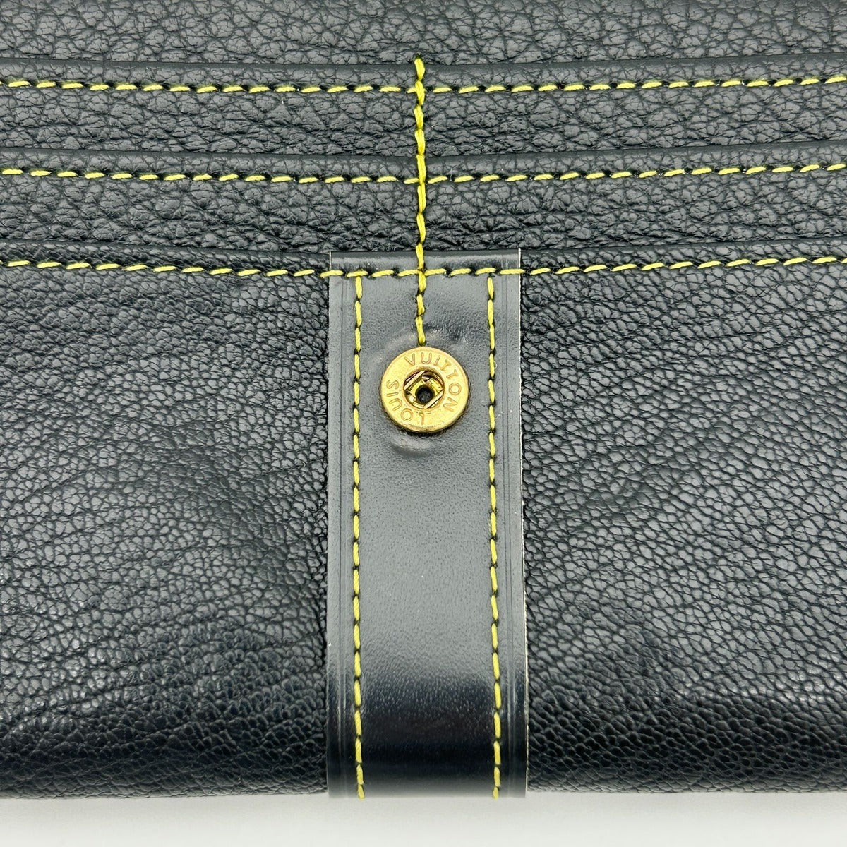 Louis Vuitton Suhali Portefeuille le Favori Wallet Fold Noir Black — view 9