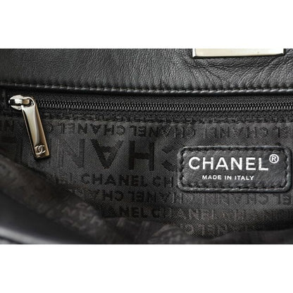 Chanel Tote Bag Chain Vintage Patent Leather Quilted Stitching Black — view 10