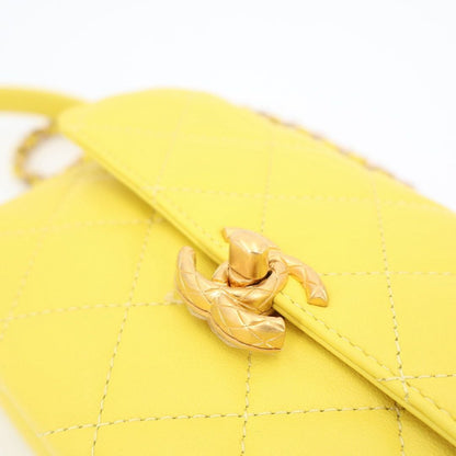 Chanel Shoulder Bag Quilted — view 5
