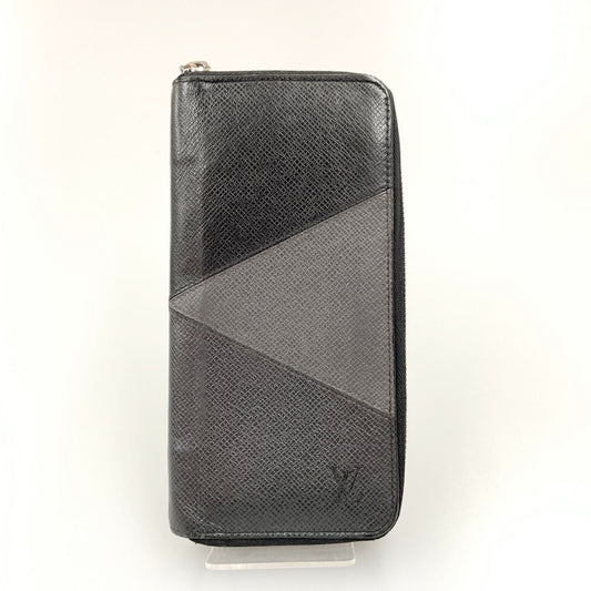 Louis Vuitton Taiga Zippy Wallet Vertical Round Zipper Long Wallet M30731