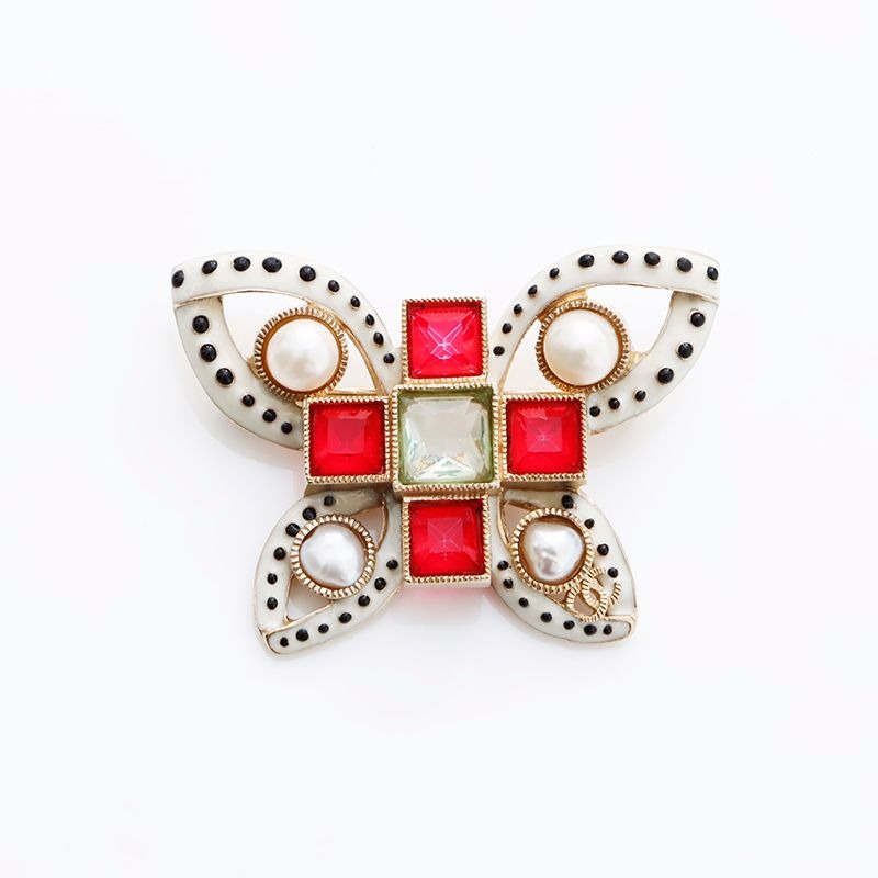 Chanel Brooch Red Gold