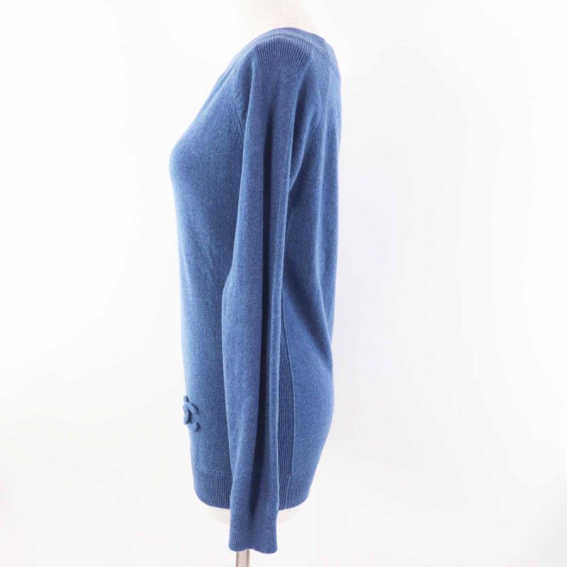 CHANEL P48050 100% Cashmere Long-sleeved Knit Pullover With Coco Motif At Hem