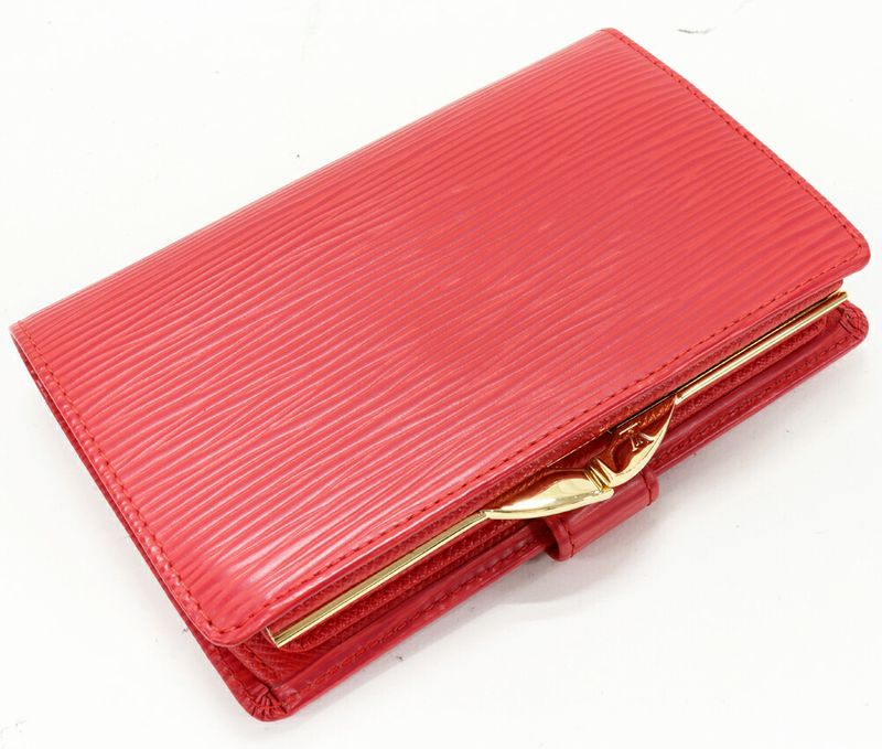 Louis Vuitton Epi Bifold Wallet With Coin Purse In Castilian Red Portefeuille