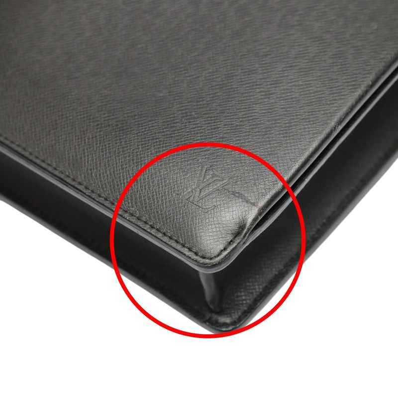 Louis Vuitton M32660 Taiga Business Bag Neo Robusto 1 Business Bag Louis