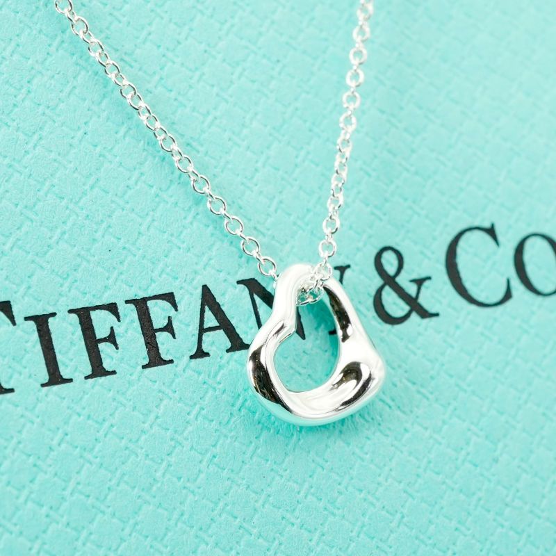 11mm (0.43in) Tiffany & Co Small Open Heart Necklace 24-5792s