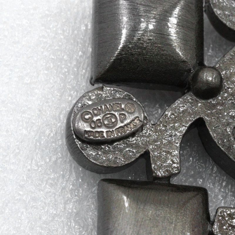 Chanel Coco Mark Pin Brooch Metal And Rhinestone Red 05P Ladies 8.0g Brooch