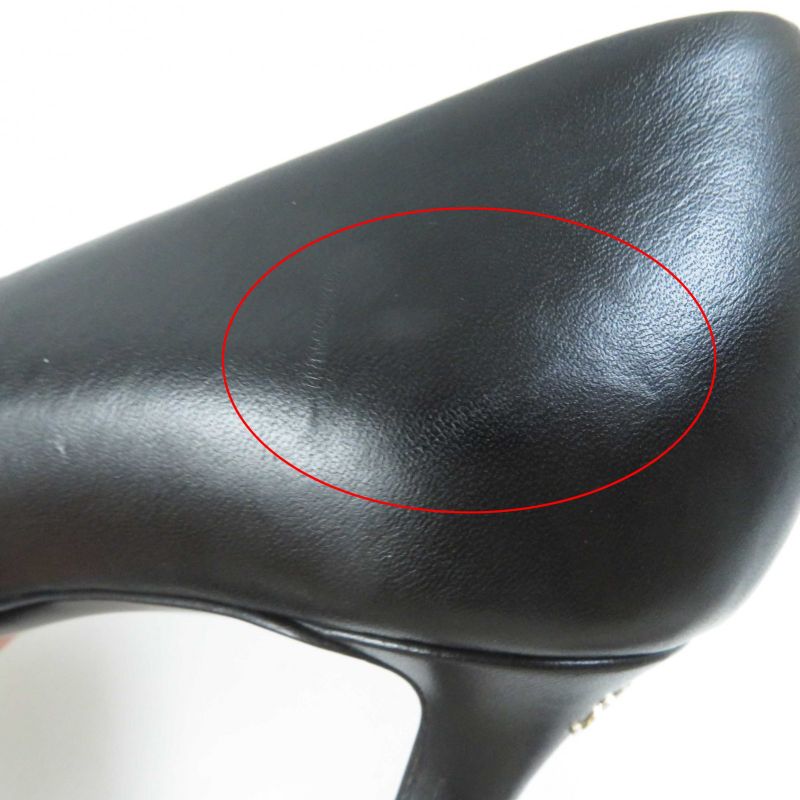 CHANEL G35025 Round Toe Leather Pumps With Coco Mark Black Gold Hardware 36