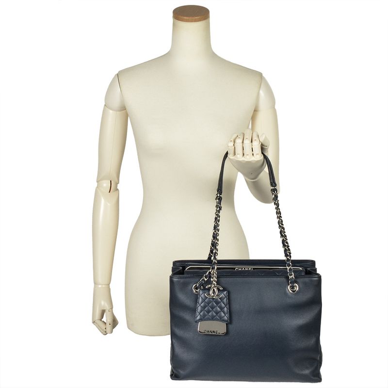 Chanel Matelasse Chain Tote Leather Navy Silver Hardware Coco Charm