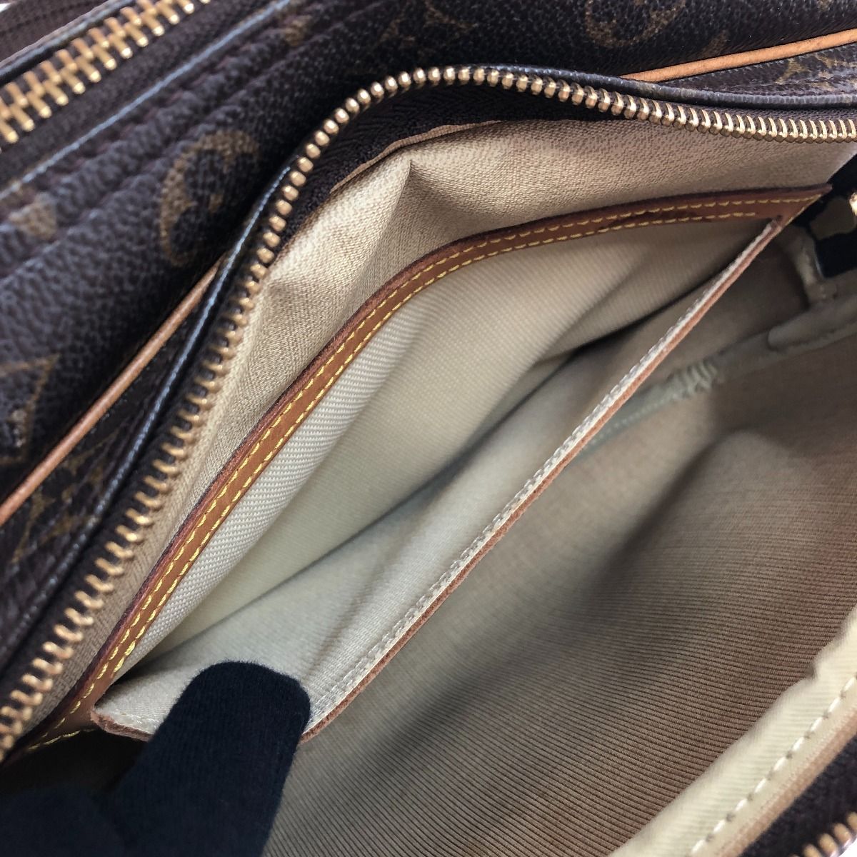 Louis Vuitton Monogram Reporter PM M45254 Monogram