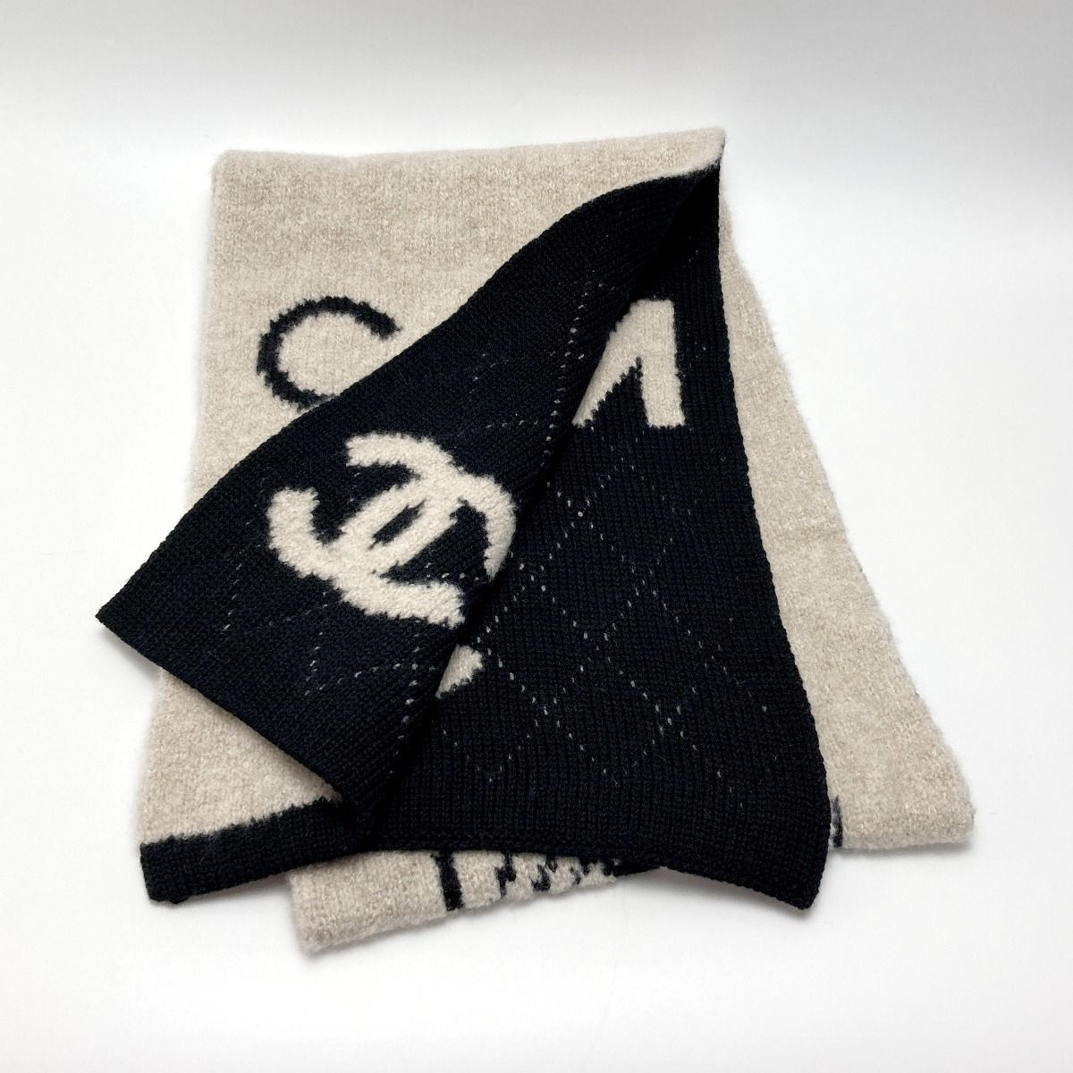 Chanel Logo Camellia Muffler Beige X Black Wool/cashmere/silk Stole