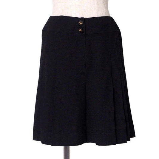 Chanel Vintage Pants Size 38 Shorts Coco Mark CC Logo Button Wool Pleated