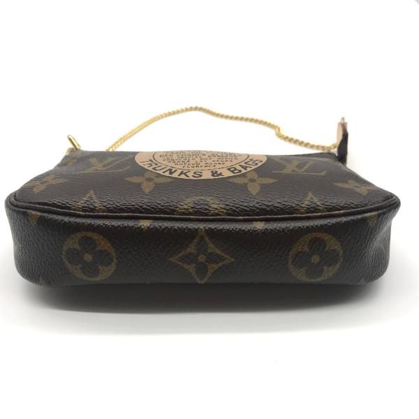 Louis Vuitton Monogram Mini Chain Hand Pouch