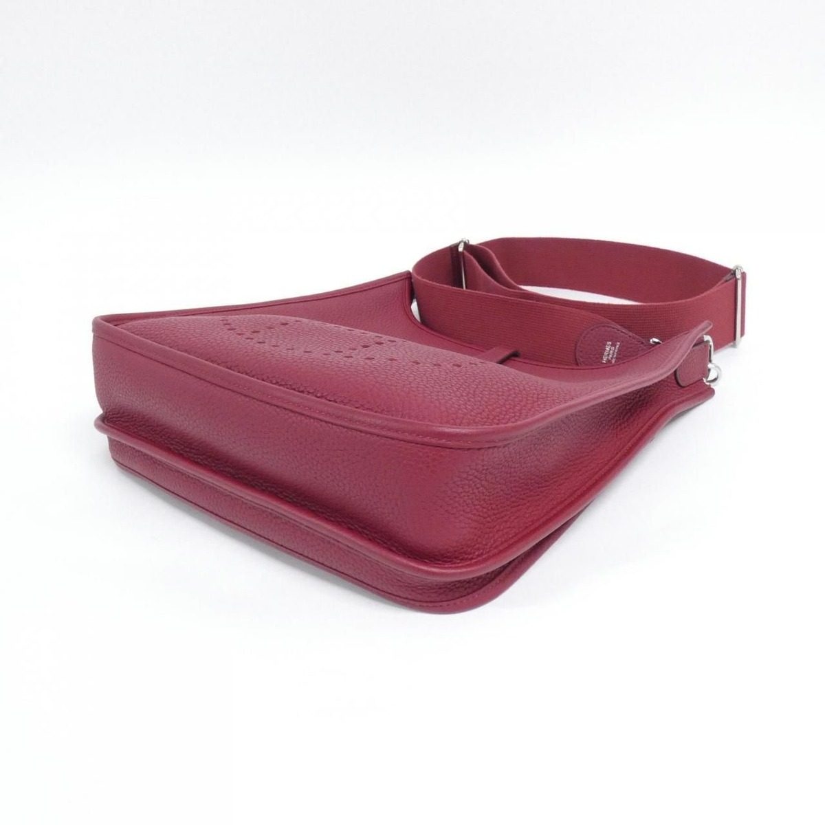 Hermes Evelyne 3 PM Shoulder Bag — view 3