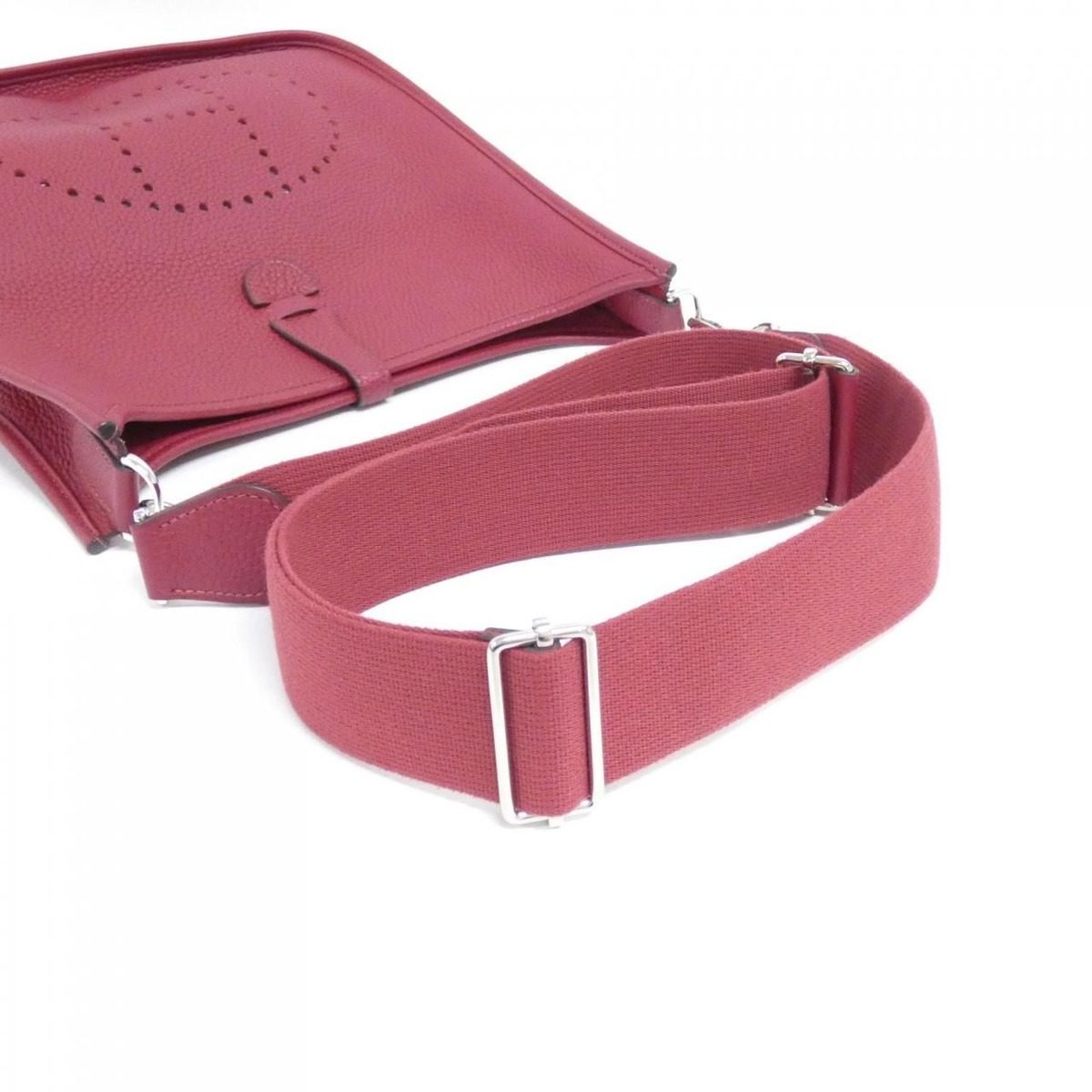 Hermes Evelyne 3 PM Shoulder Bag — view 6