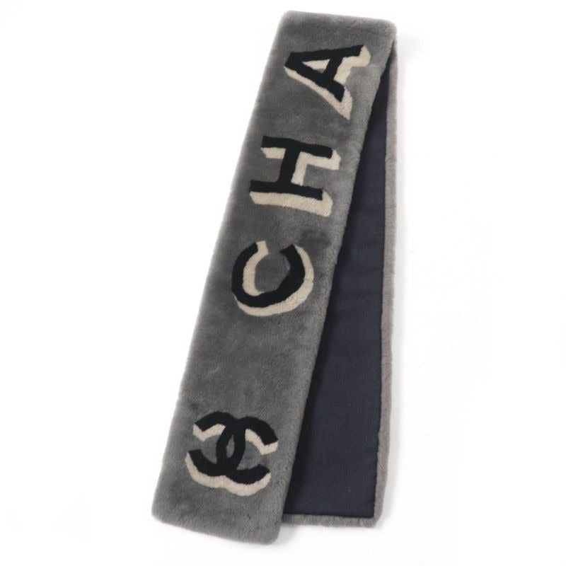 Chanel 20 B Aa7074 Mouton Lined 100% Cashmere Coco Mark Logo Design Tippet Shawl