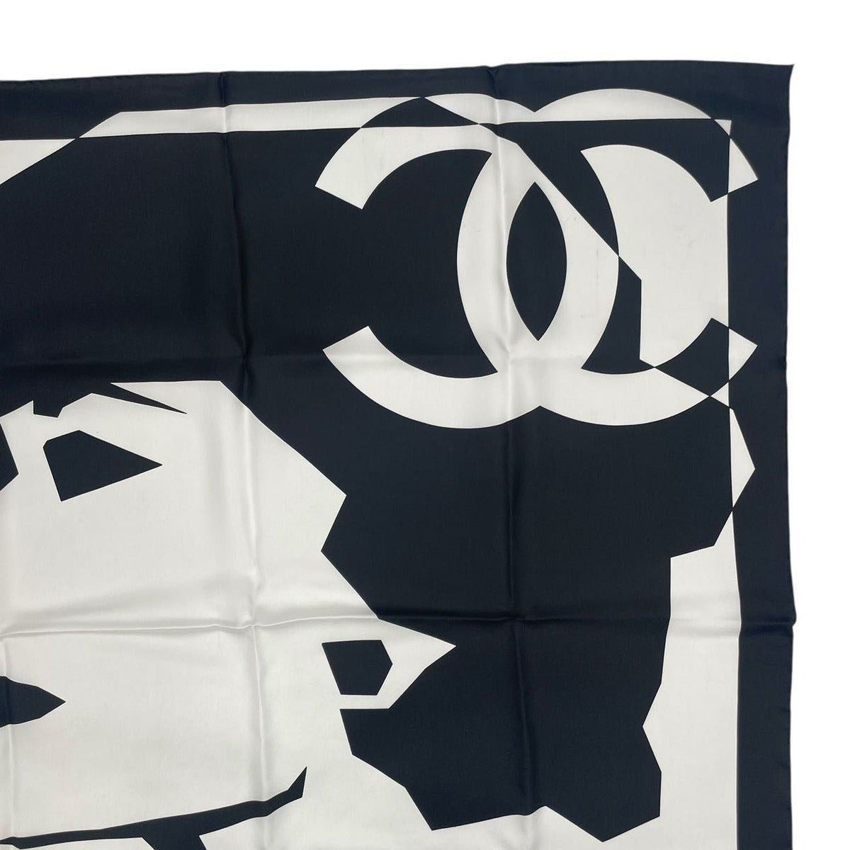 Chanel Silk Large Scarf CC Logo Mademoiselle White Black — view 4