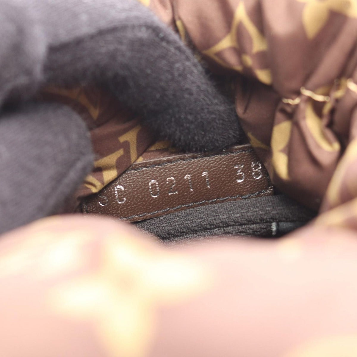 Louis Vuitton Boots Pillow Beige Brown — view 6