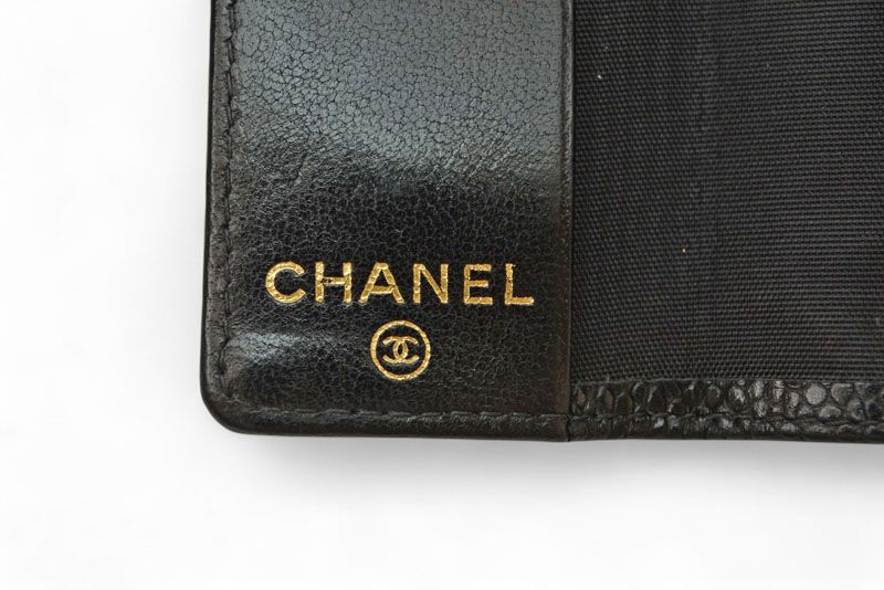 Chanel Key Case Chanel 6-slot CC Mark Caviar Skin Black Gold Hardware