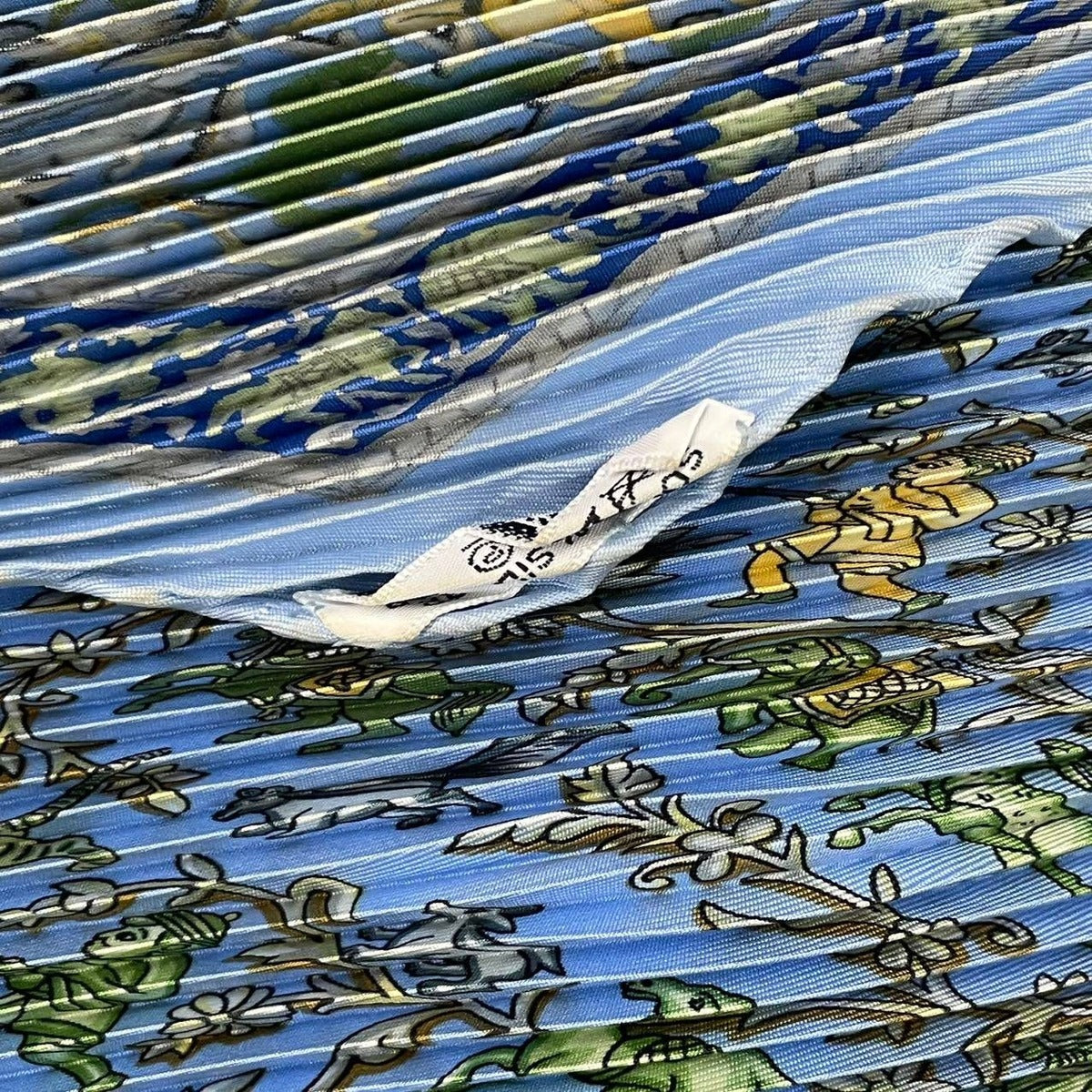 Hermes Scarf Pleated Silk Carre 90 Chasse en Inde Indian Hunting Blue — view 5