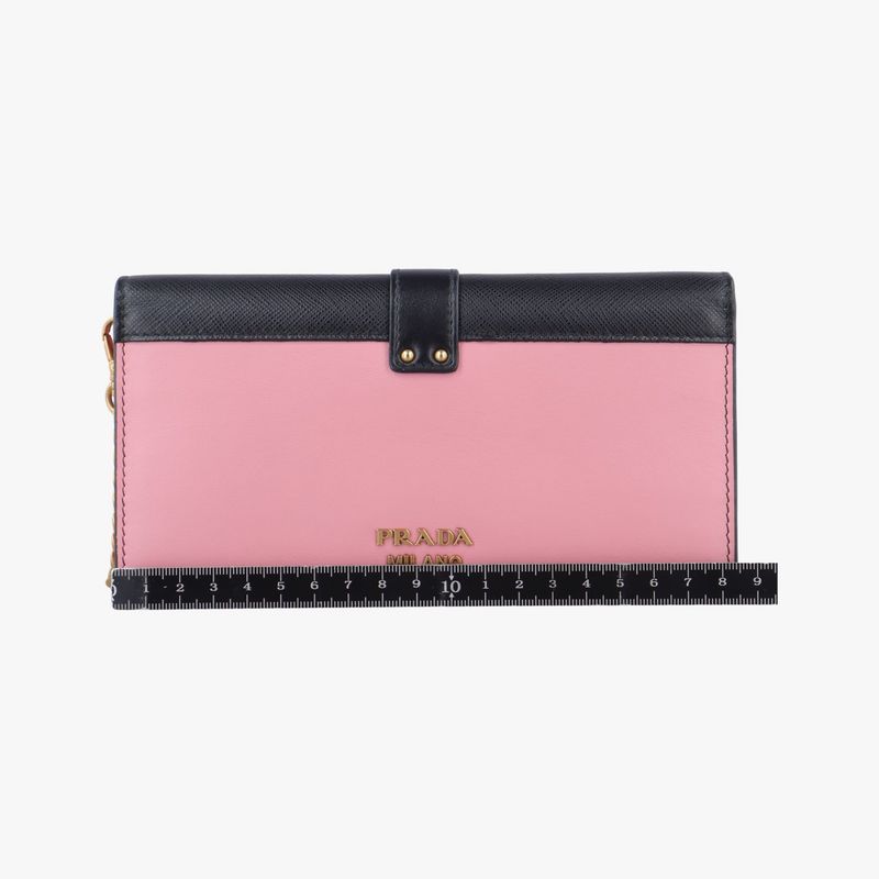 Prada Chi Epi Nk X Brac Cleser 85N