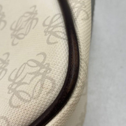 Loewe Shoulder Bag Anagram Crossbody White Travel — view 9