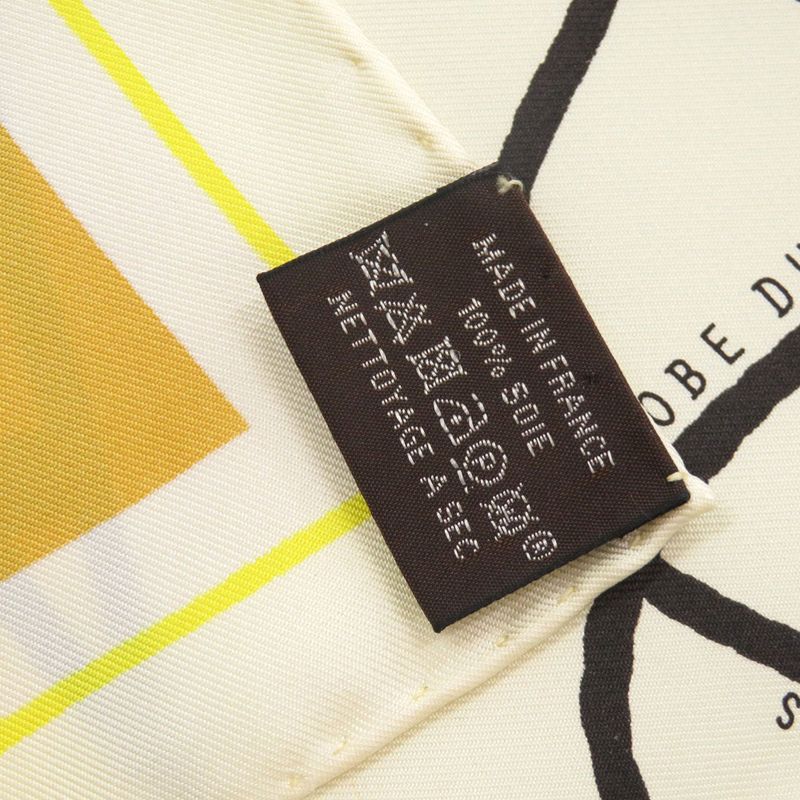 Hermes Carré 45 ROBE DU SOIR Robe Du Soir Silk Yellow Scarf 1884 Hermes
