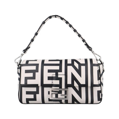 Fendi Baguette Messenger — view 2