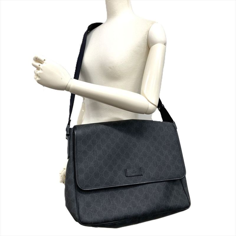 Gucci Shoulder Bag GG Supreme Canvas 169935 Black Messenger Bag Unisex
