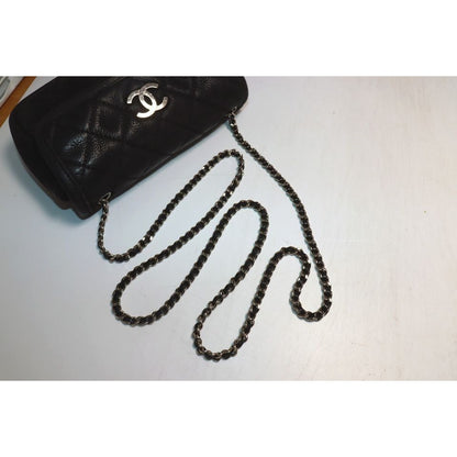 Chanel Quilted Leather Chain Shoulder Bag Pouch — view 6