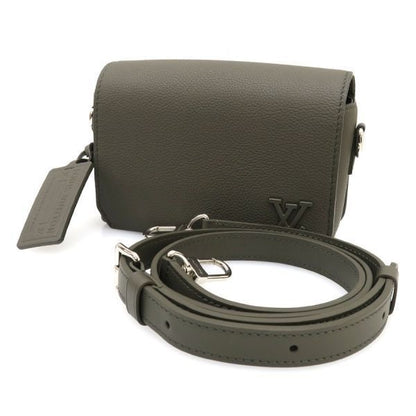 Louis Vuitton Aerogram Fastline Wearable Wallet Khaki Comment
