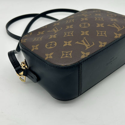 Louis Vuitton Saintonge Shoulder Bag — view 11
