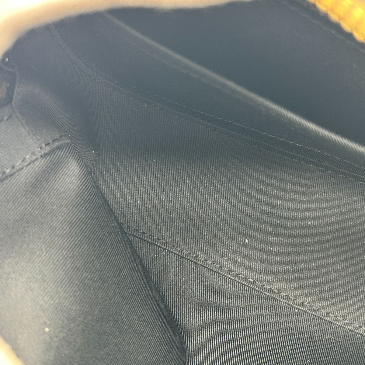 Louis Vuitton Saintonge Shoulder Bag — view 14