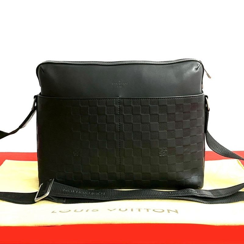 Louis Vuitton Calypso MM Damier Infini Leather Shoulder Bag