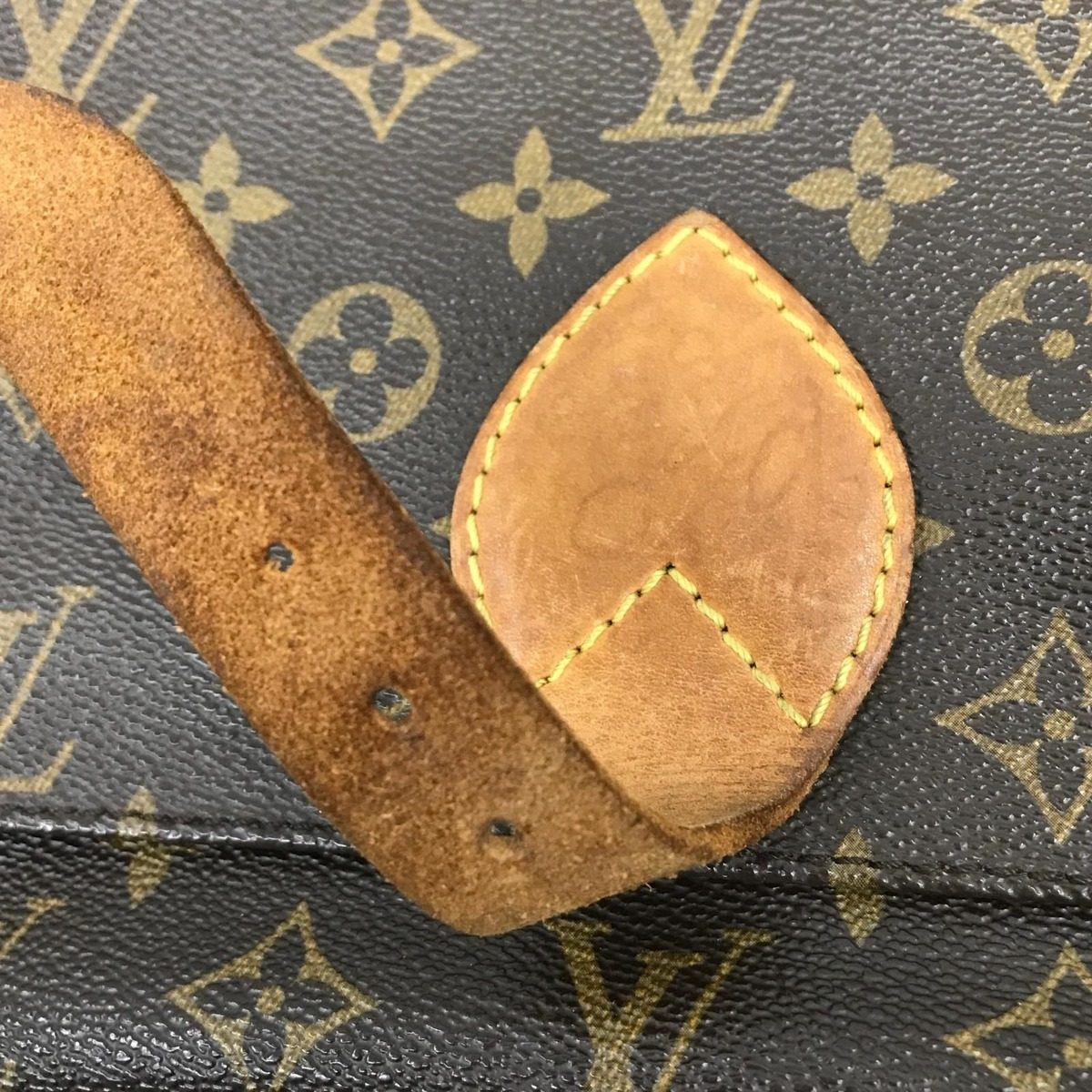 Louis Vuitton Shoulder Bag Monogram Cartouchiere — view 7