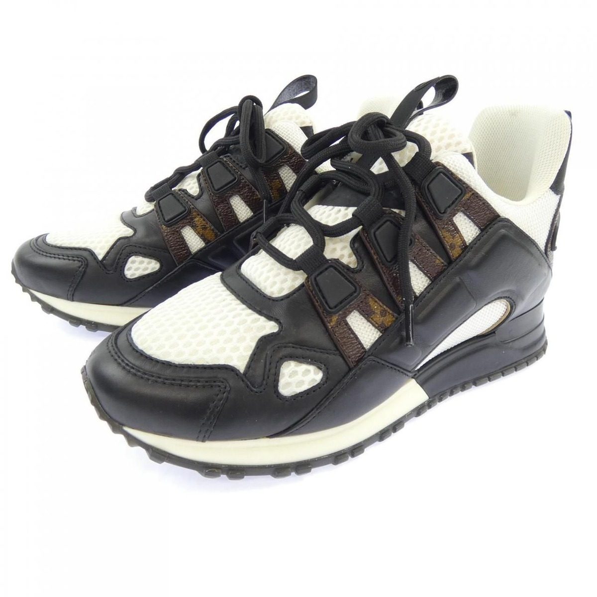 Louis Vuitton Run Away Line Sneakers — view 3