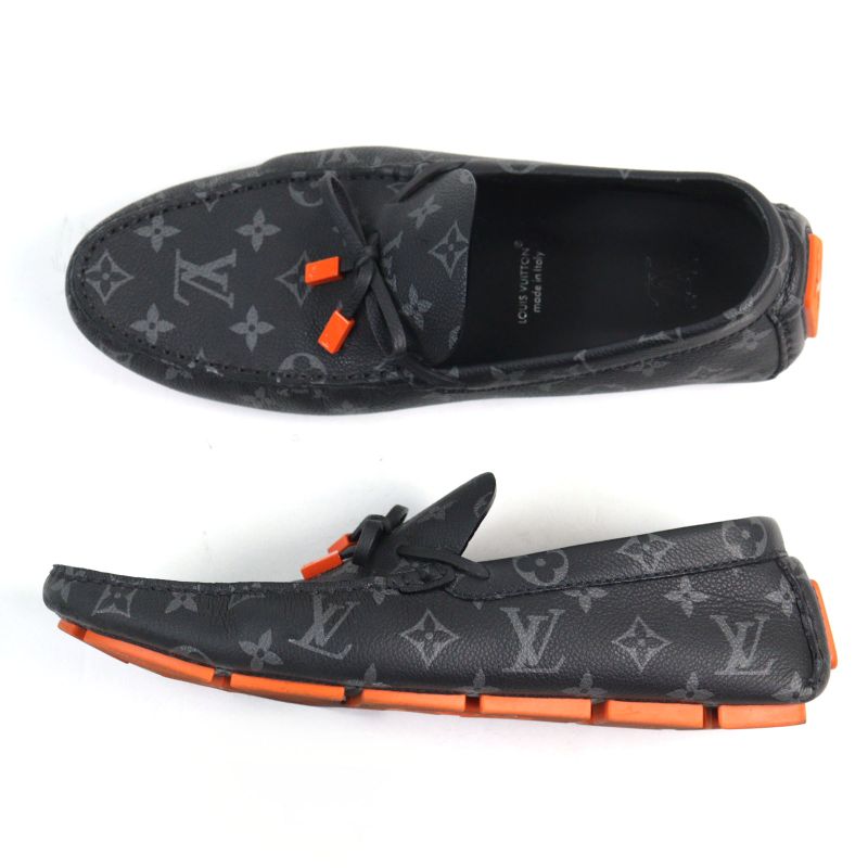 Louis Vuitton 2023 LV Driver Line Leather Embossed Moccasin Loafers With LV
