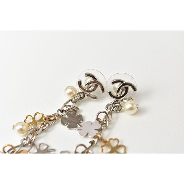 Chanel Clover Heart Motif Swing Pearl Silver — view 5