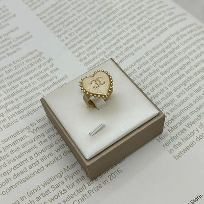 Chanel Ring CC Logo Heart — view 4
