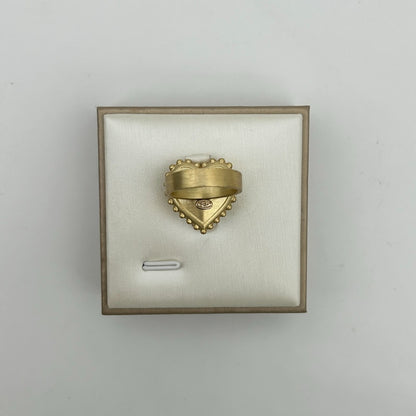 Chanel Ring CC Logo Heart — view 8