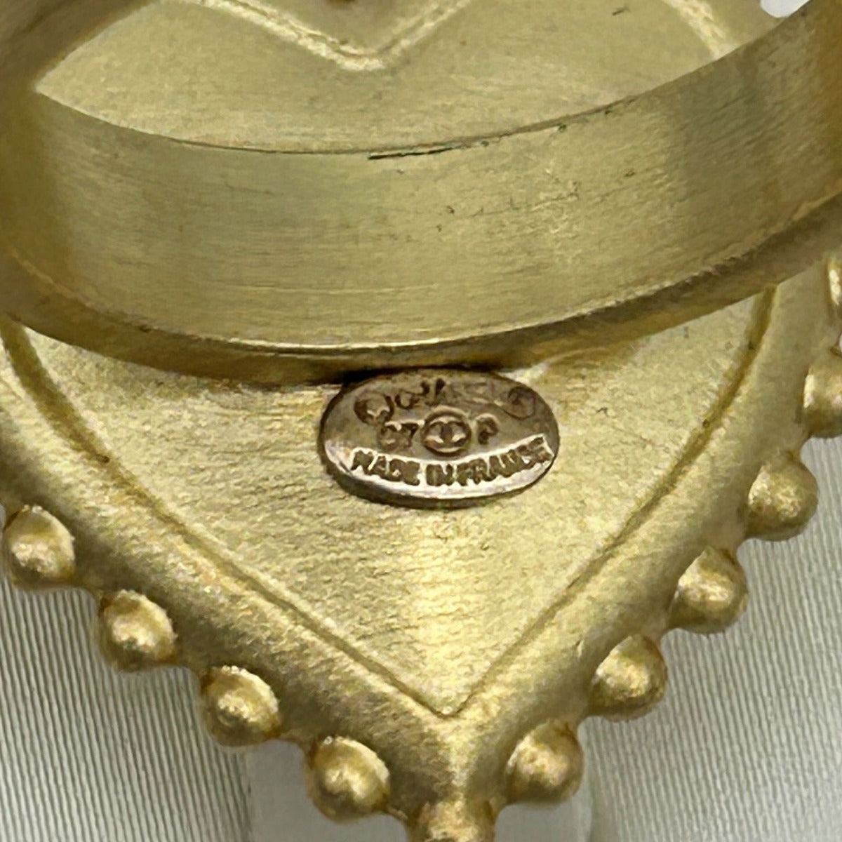 Chanel Ring CC Logo Heart — view 9