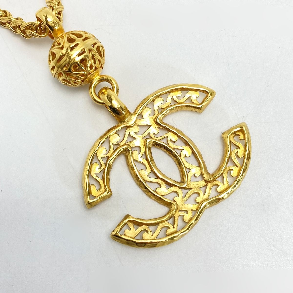 Chanel Cocomark Long Necklace 95a Gold GP Vintage