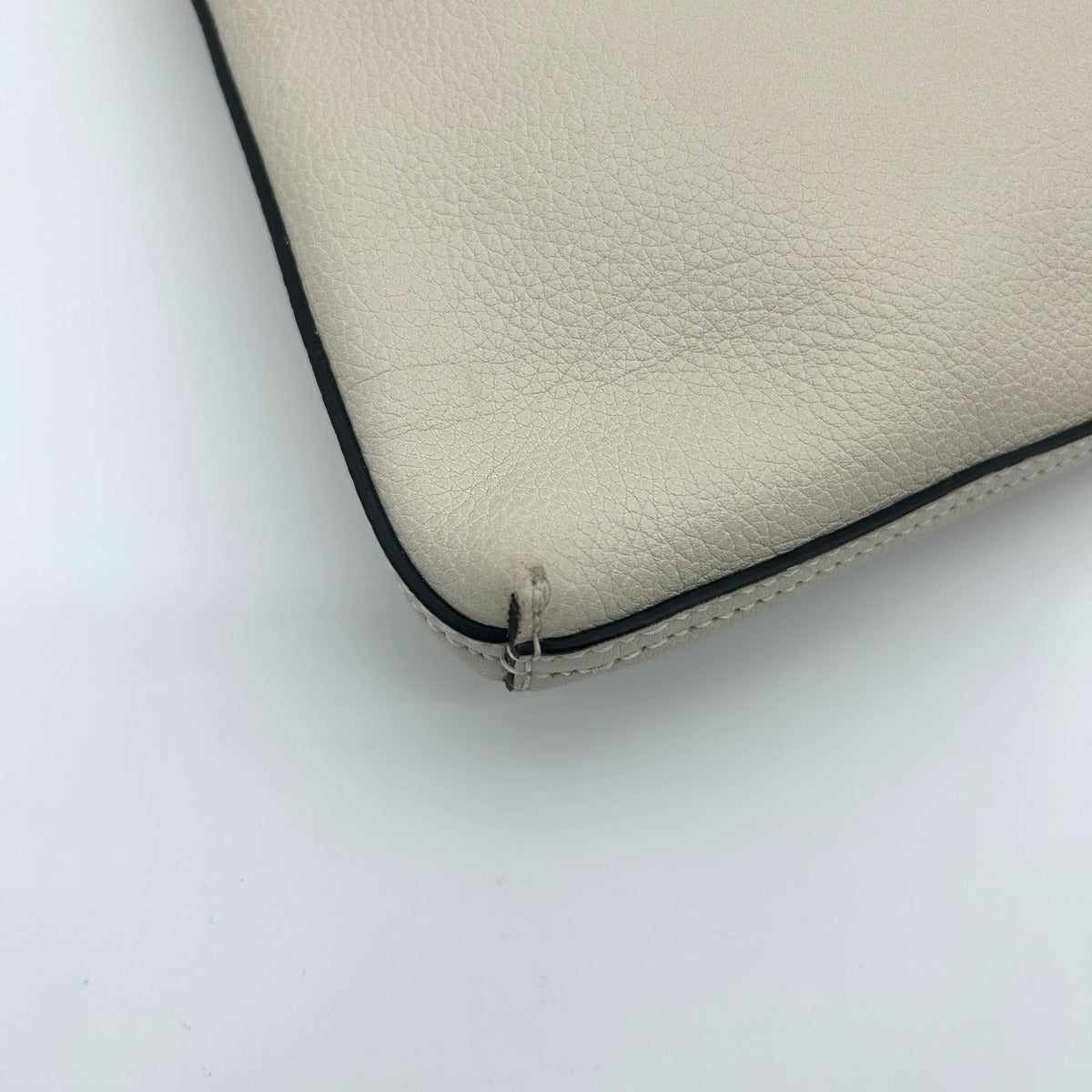 Gucci Clutch White — view 7