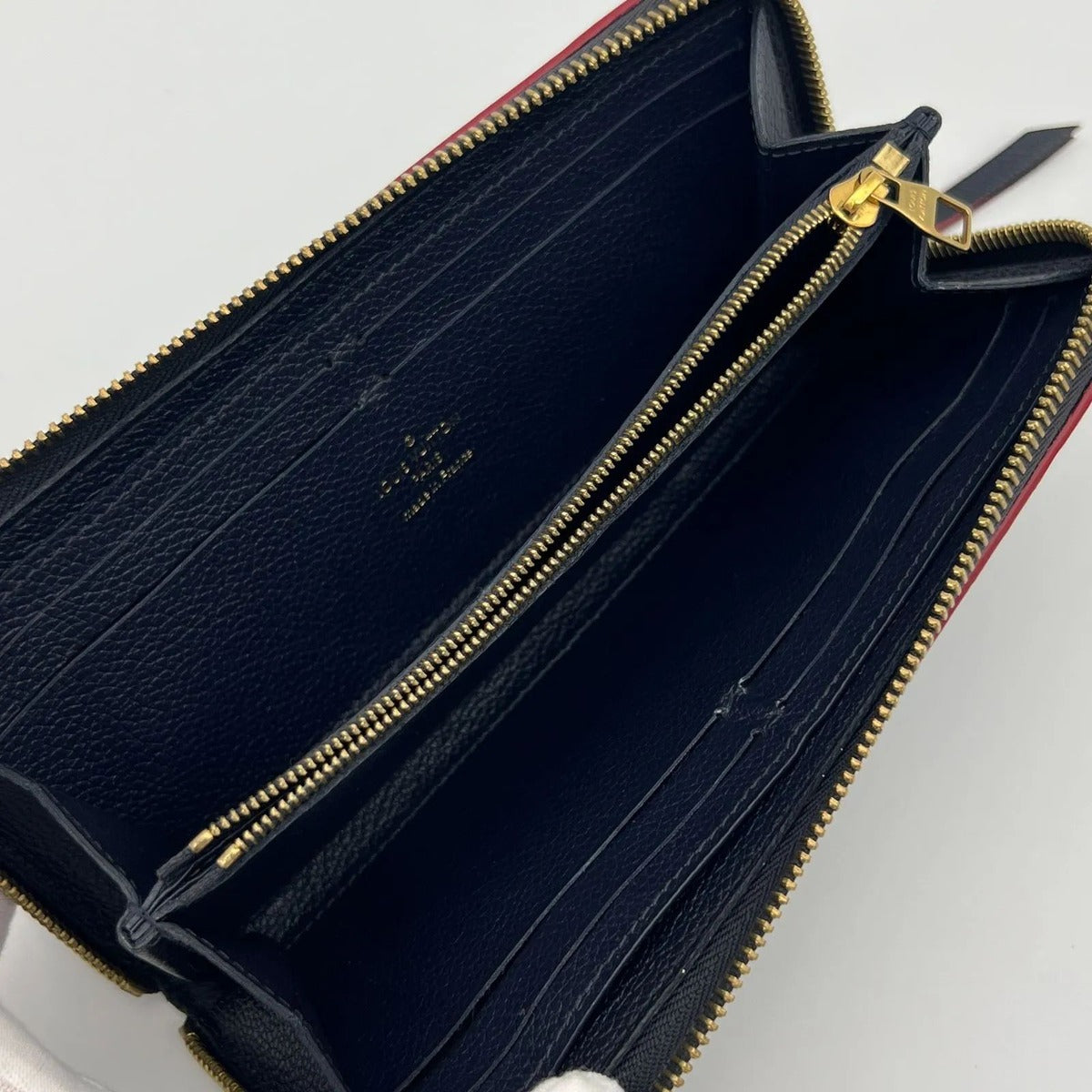 Louis Vuitton Portefeuille Clemence Round Monogram Wallet — view 7