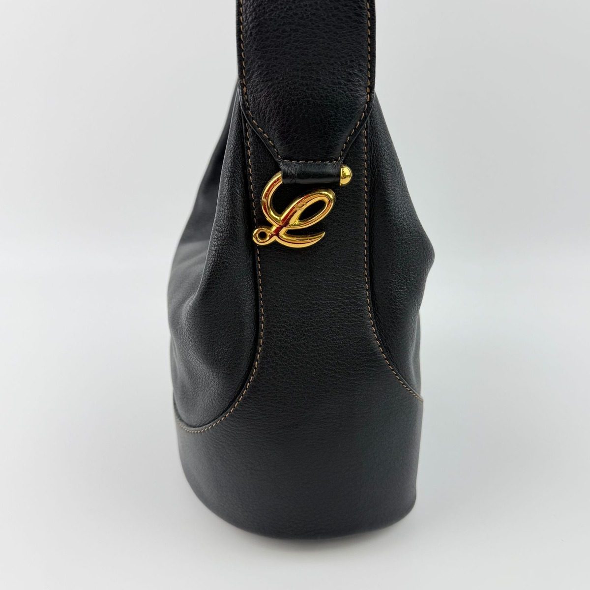 Loewe Shoulder Bag Black Leather Vintage — view 5