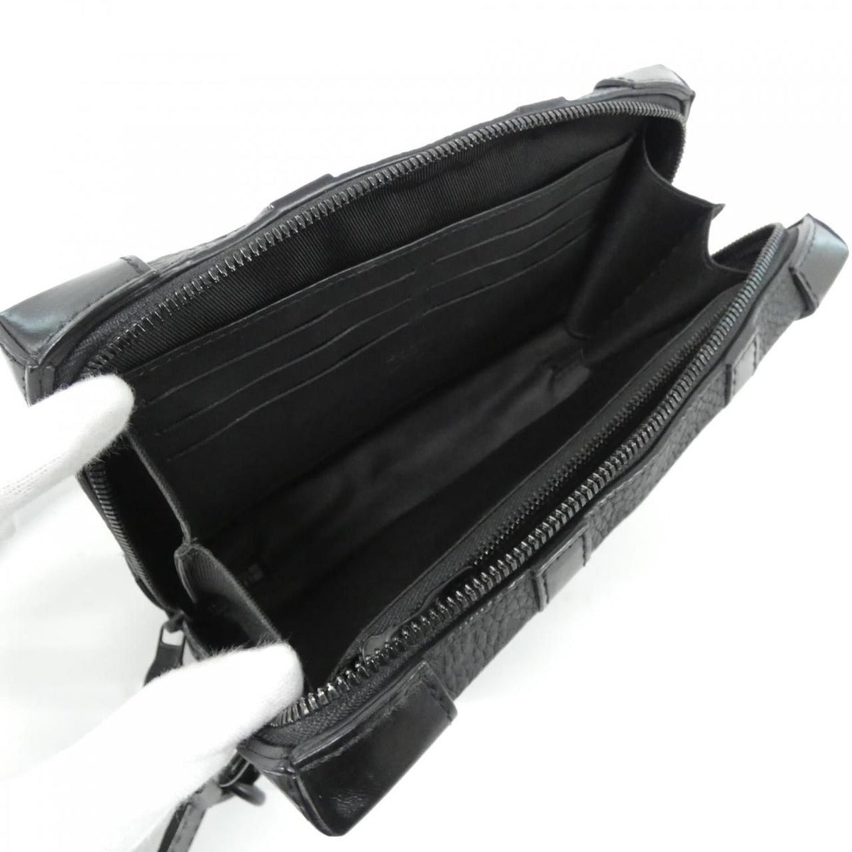 Louis Vuitton Taurillon Monogram Soft Trunk Wallet Shoulder Bag — view 8