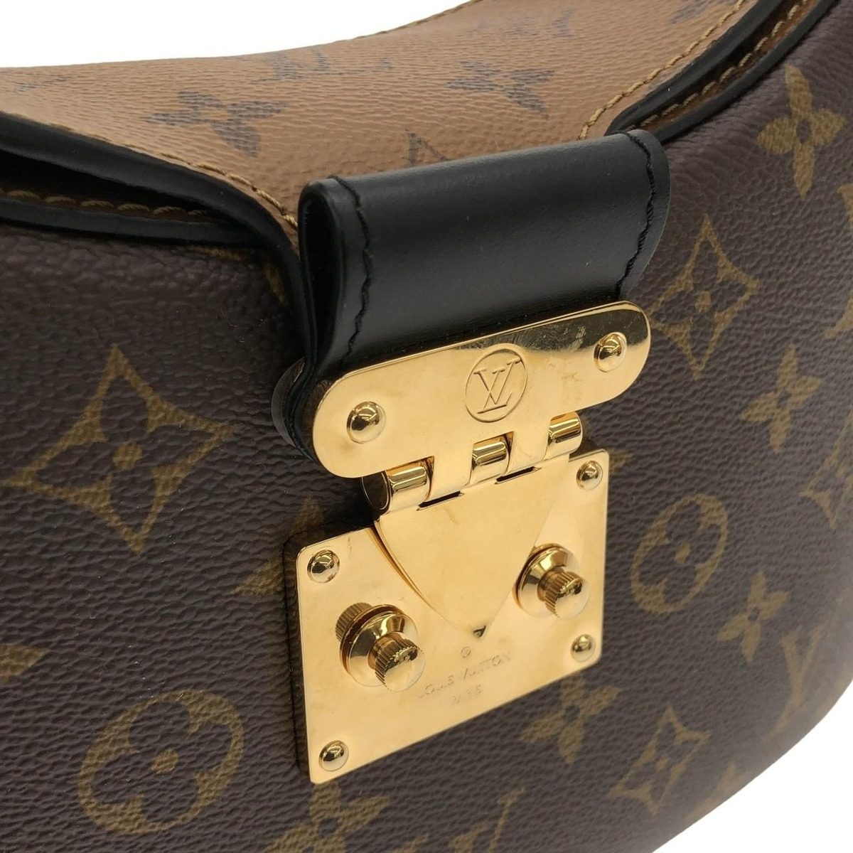 Louis Vuitton Monogram LV Shoulder Bag — view 4