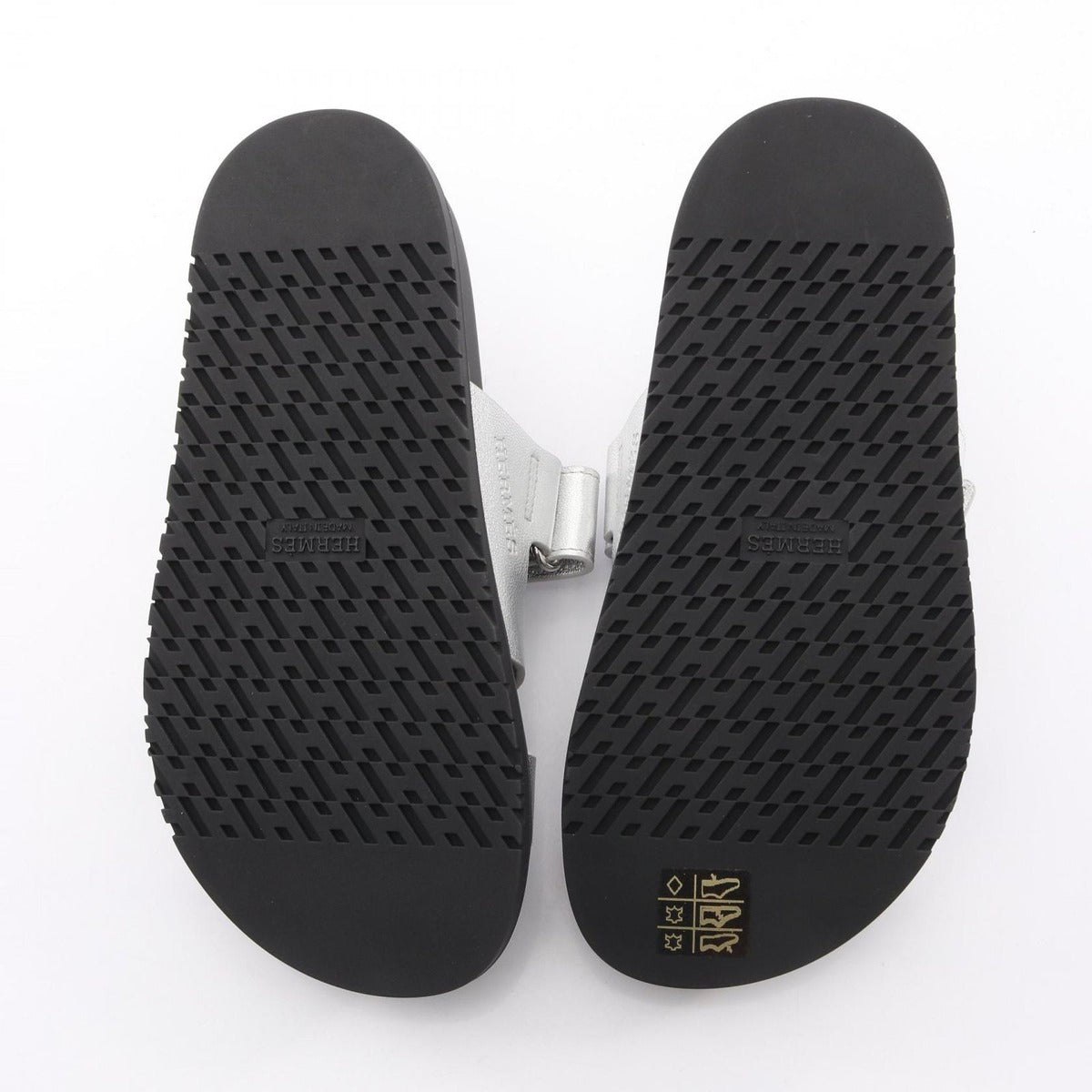Hermes Sandals Chypre Silver Leather — view 4