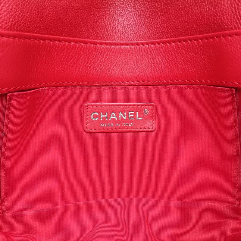 Chanel Boy Chanel Red Lambskin A67946 18786518