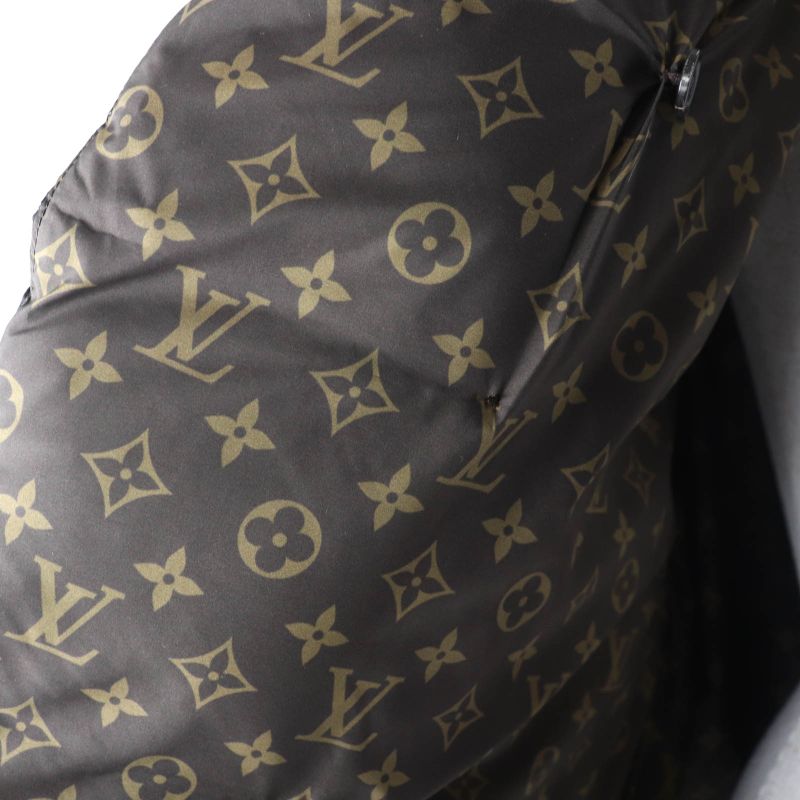Louis Vuitton 2023 1aaijb Long Sleeve Pillow Puffer Jacket With Hood Monogram