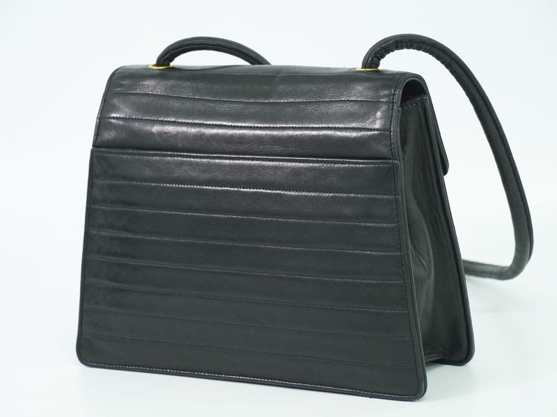 Authentic Chanel Coco Mark Shoulder Bag Pochette Lambskin Leather Black Coco